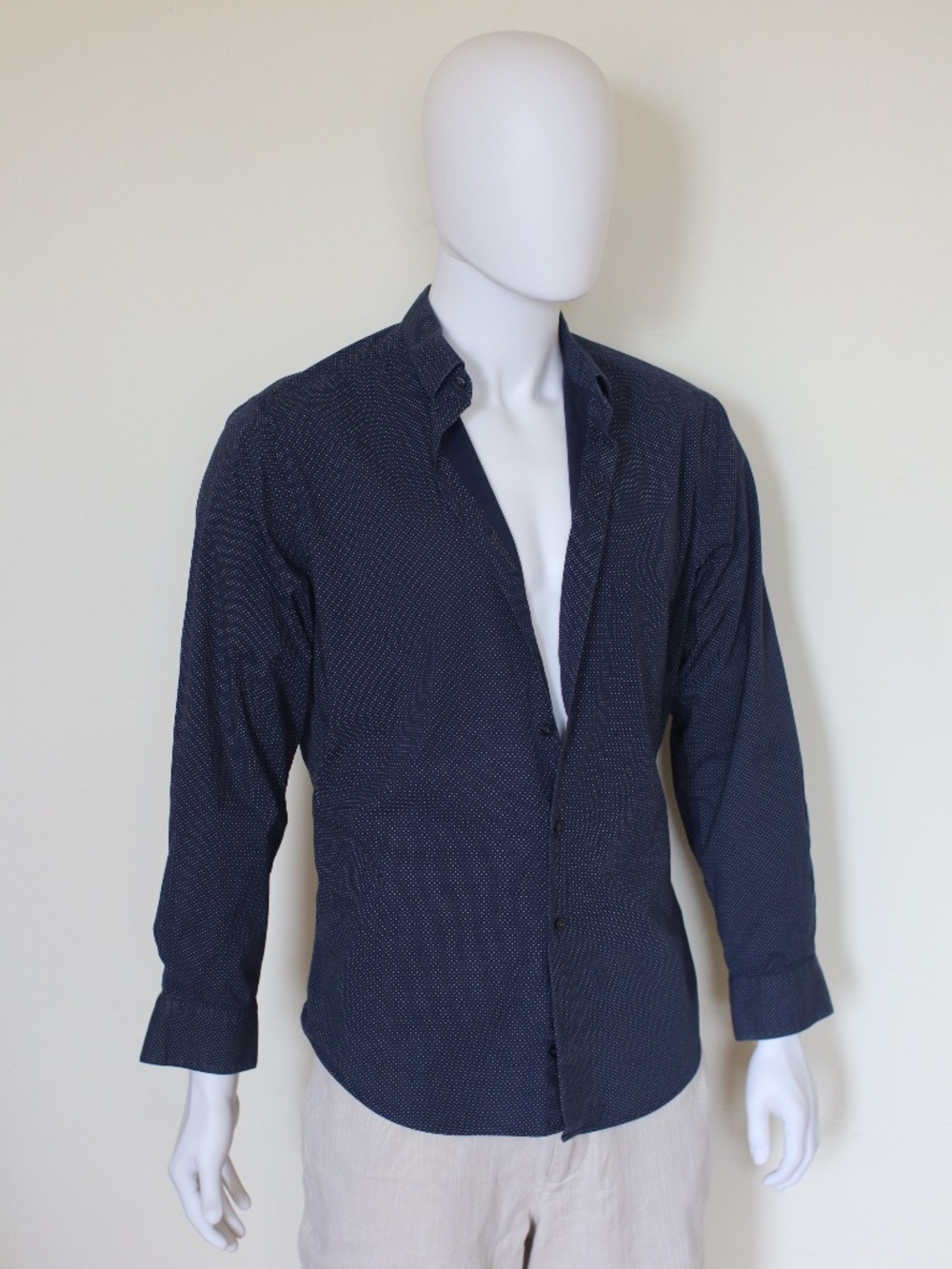 Stylish Navy Polka Dot Shirt with a Slim Fit